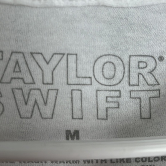 Taylor Swift Rare Pink Glitter Rose Uncropped Top, NWOT - Picture 6 of 7